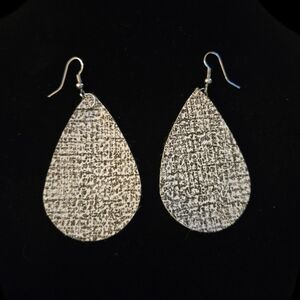 📿 3 for $12 📿  NWOT Teardrop PU Leather Dangle Drop Earrings, Gray